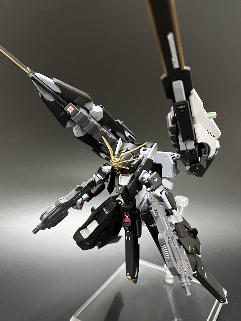 ガンプラを作り始めて初製作代行をさせていただきました。いい緊張感の中、普段より丁寧に製作を心がけました!