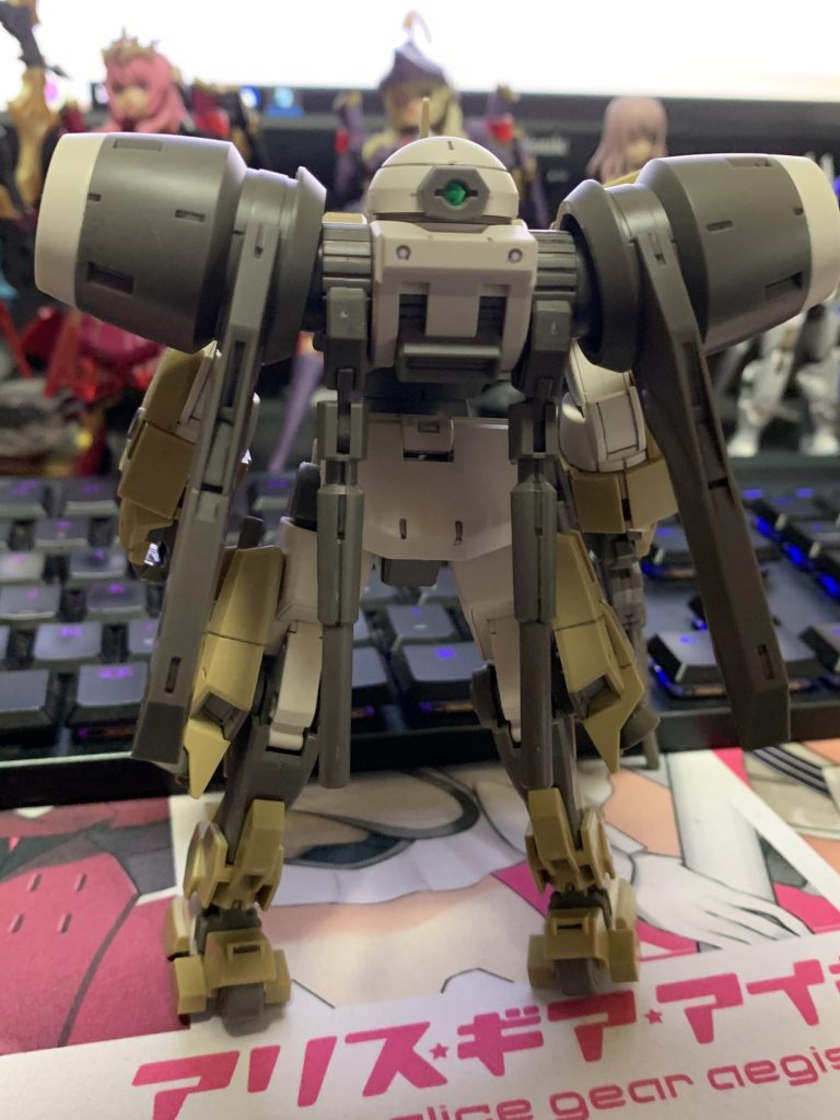 背負い物が重くて意外と素立ちが難しい