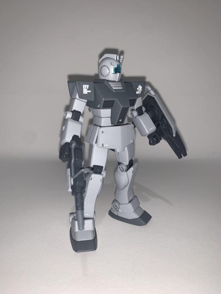 バックパックのバーニアをコトブキヤ のバーニアパーツに変更。パッと見分かりませんがwでも満足！