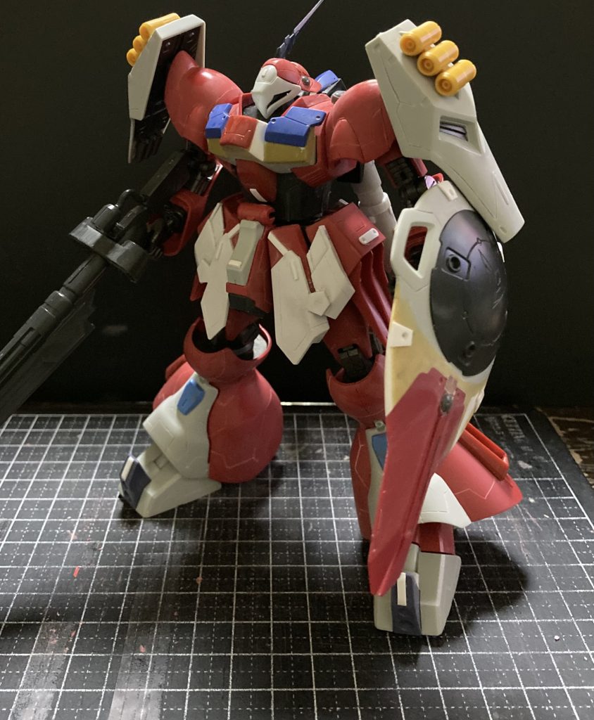 相変わらずプラ板と余剰パーツをベタベタ貼ったおこちゃま改修です💦