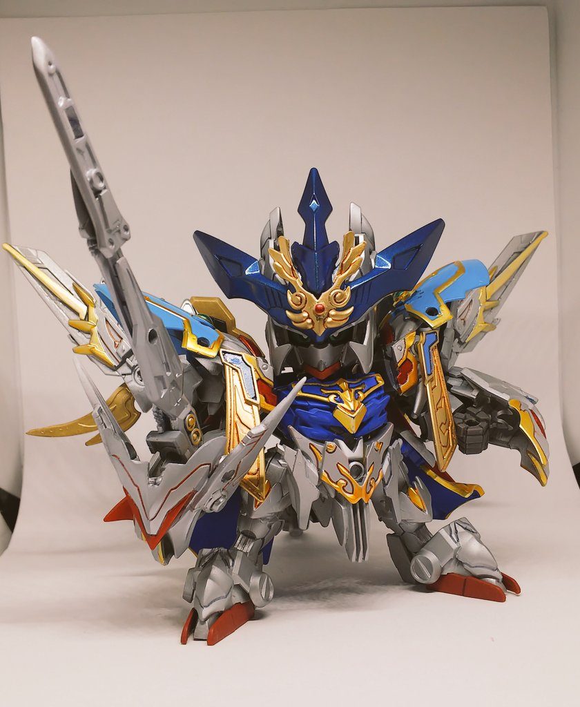 機獣騎士エアリアルエアリアルとソルミラージが合体した姿空を飛び、強力な魔法剣を振るうエアリアルの更なる強化形態