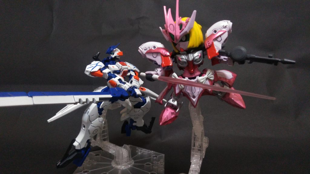 ガンダムアスタロトブルームⅡとのツーショット