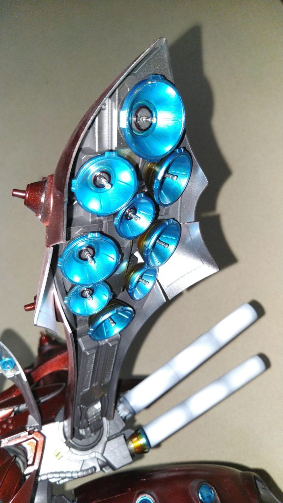 バーニア内部、ファンネルの先っちょ、あと頭部の横に流行りのUCソケット装着( ゚∀゚)外装の内側はシルバーで塗装