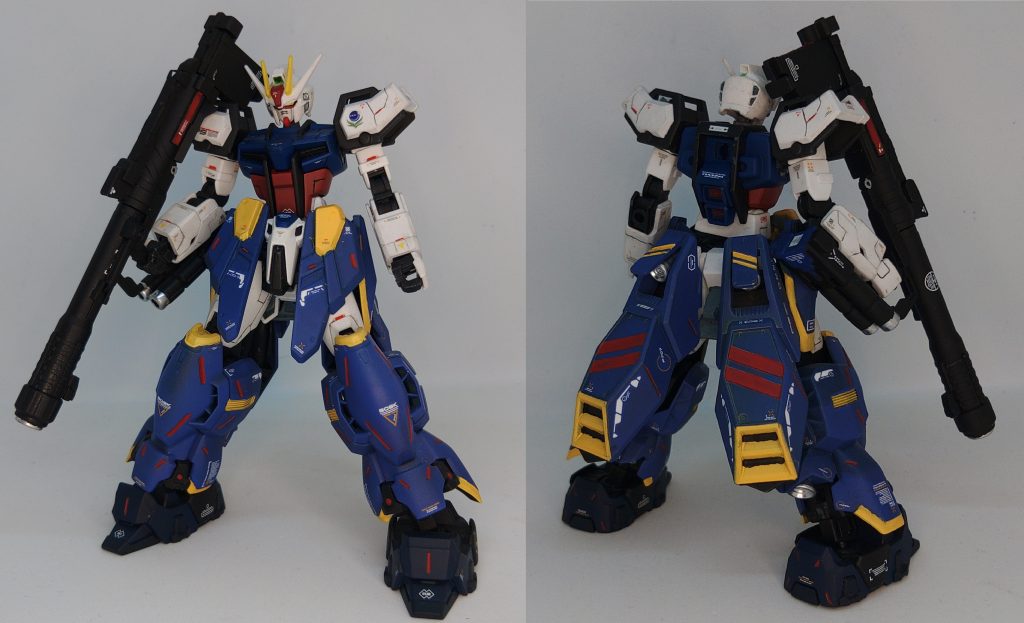 ストライクLBの全体です。腰部、脚部が大型化されスラスターや追加バッテリー等が搭載されています。