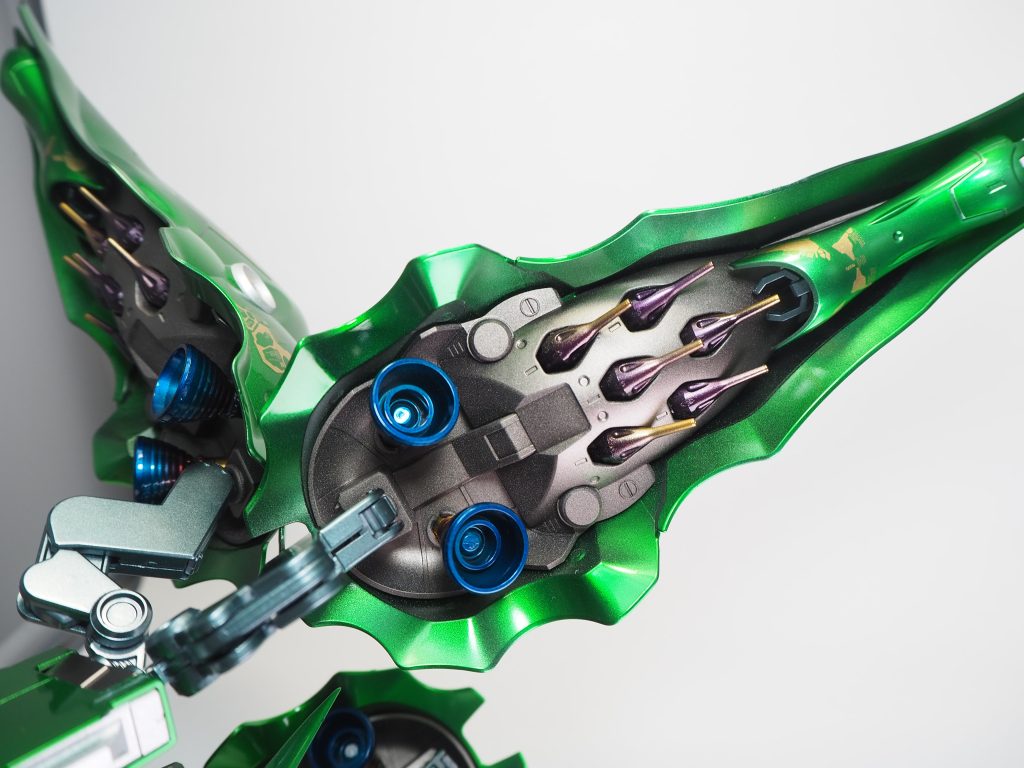 24機のファンネルはグラデーション塗装