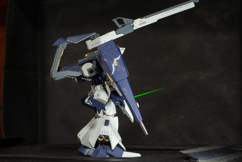 本当はマーキングシールじゃなくてデカール貼りたいんだけど、売ってないor高額販売していて買えない(プラモデル1つ買える)