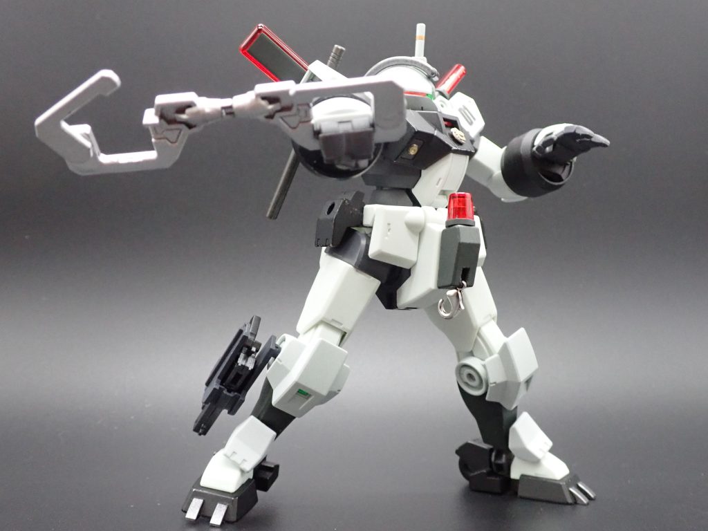 アンチドート式拘束手錠・通称「ワッパ」。スコア３までのパーメット無効化で対象MSを取り締まるのだ！