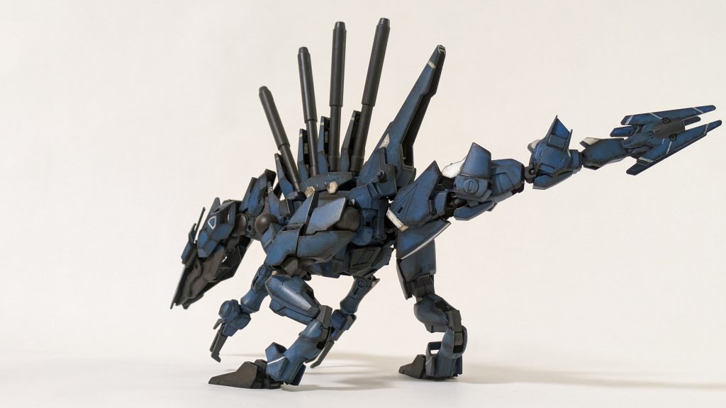 バックショット尻尾もボールジョイントで可動します