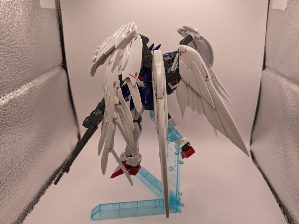 RGウイングガンダムゼロEW–3枚目/制作者：せぶんろー