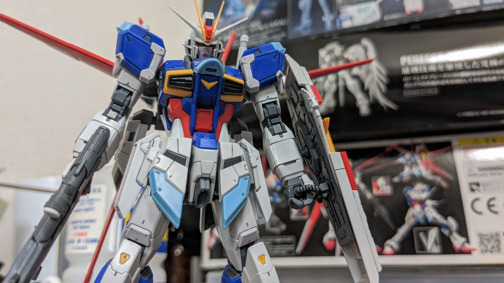 またまた下から。