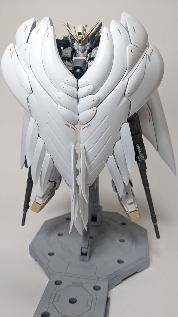 羽根部分のデカールは極力少な目に