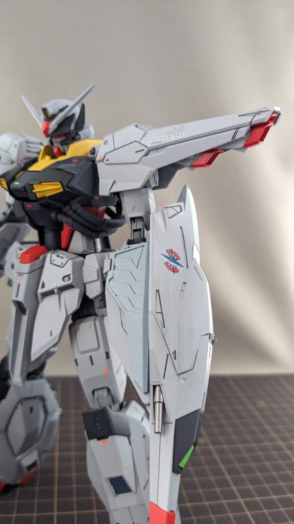 デカールは最小限に。