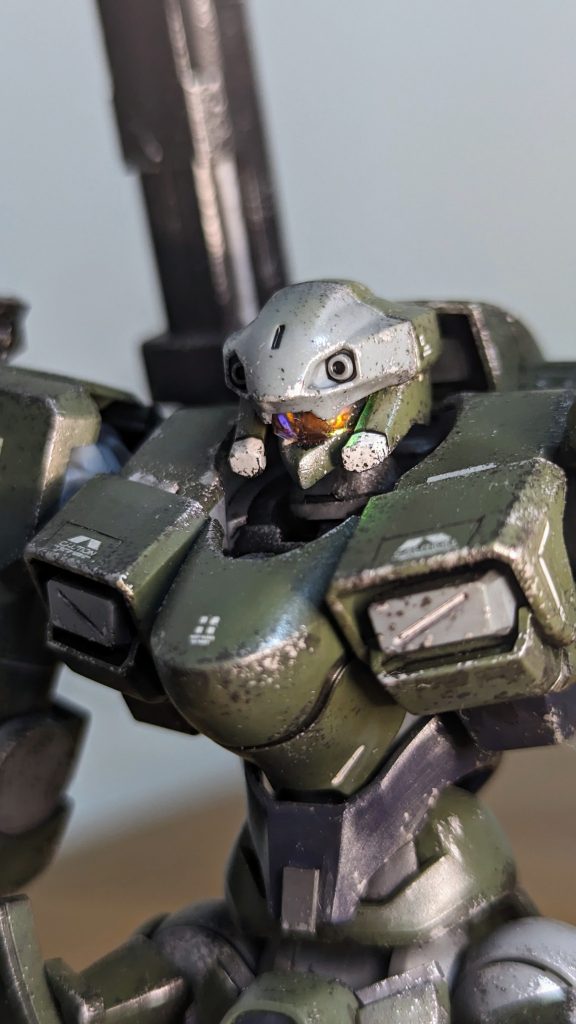 マスク先端はランナーを使用し加工バイザーは偏光フィルム貼付け