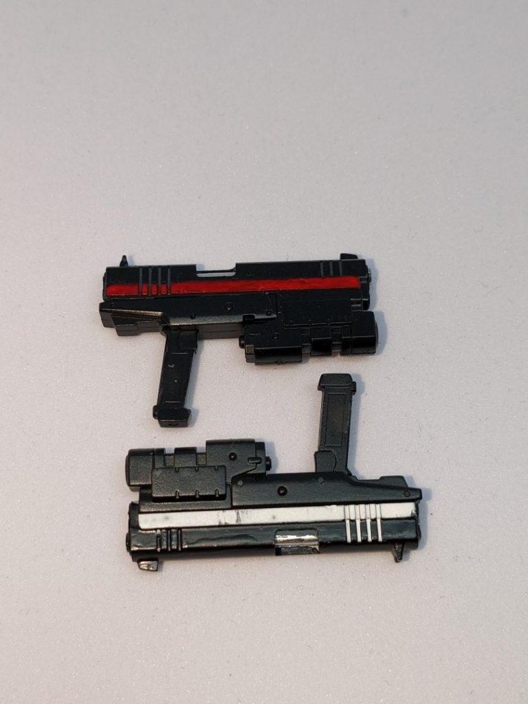 まぁ色合いを見ればわかりますよね。MSサイズではやはり大型ですから。