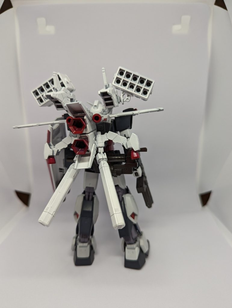 地上戦仕様フルアーマーガンダム（サンダーボルト）–2枚目/制作者：暁月重工