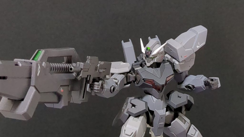 武器は腕にもマウント出来ます！！