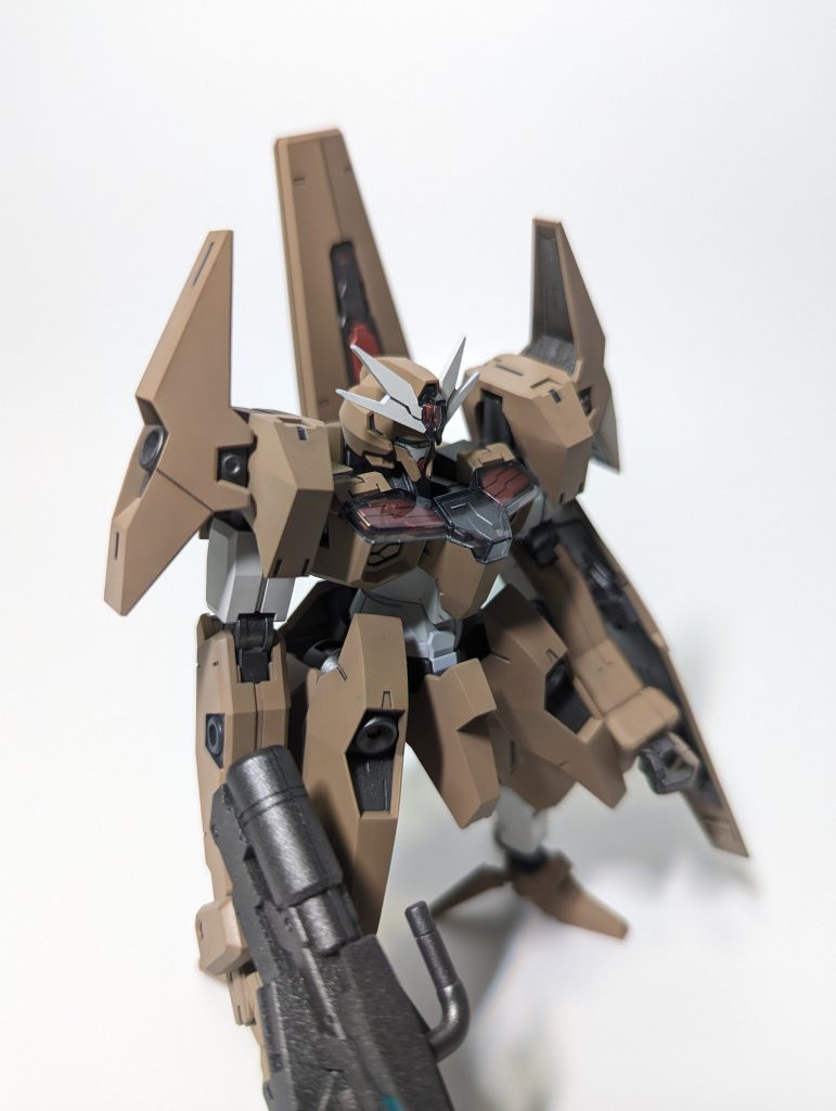 今回から背景紙を用意して撮影してみました。背景がすっきりした分撮影の難しさが身に染みる😭