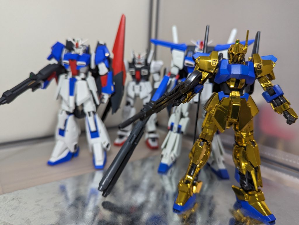 HGガンダムチームが出来ました後ろの方々全然見えませんがw