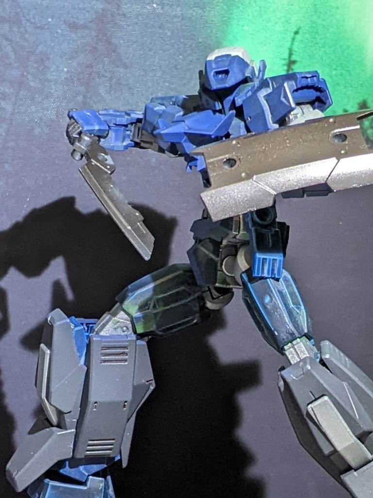 「やっぱりいやがったか！」颯爽とナイフを取る…