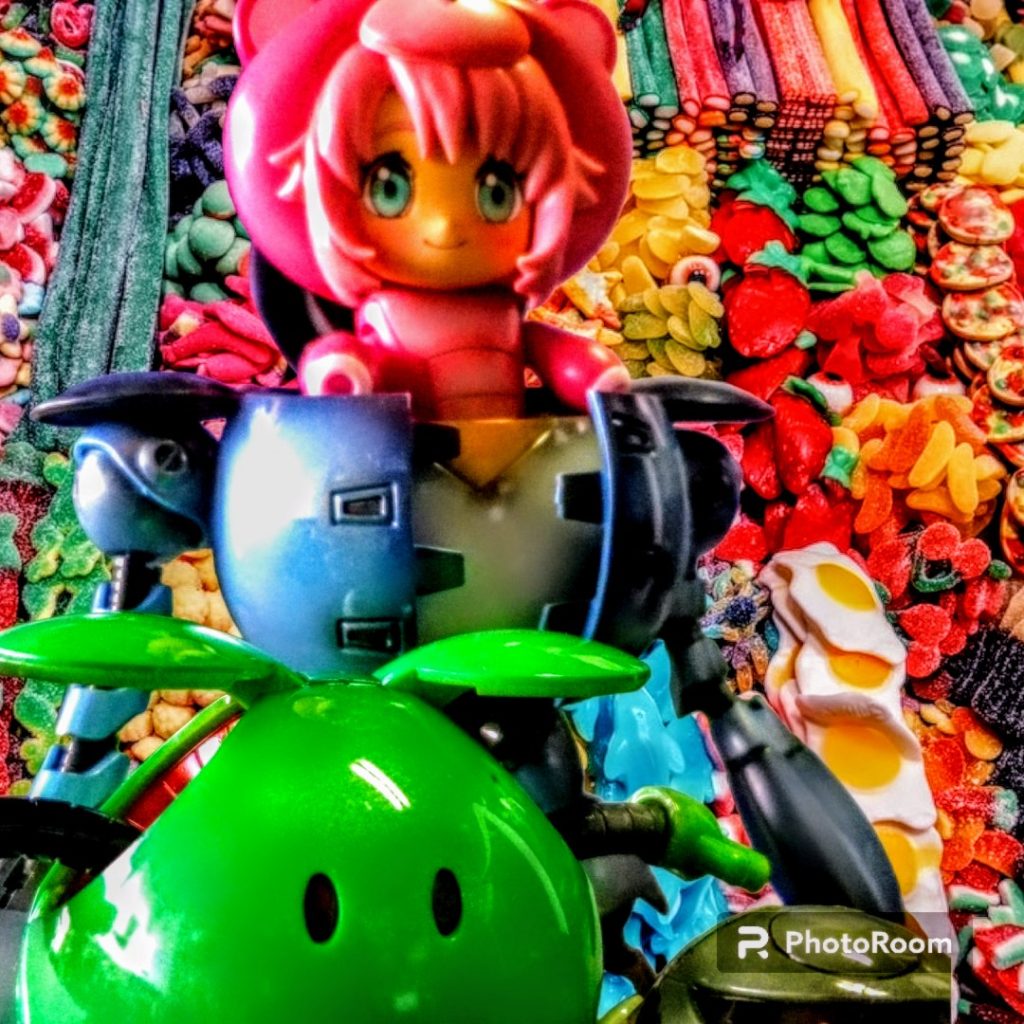 モモちゃんと癒やし丸っこいキャラクターず？真円になるように磨き込みました😁