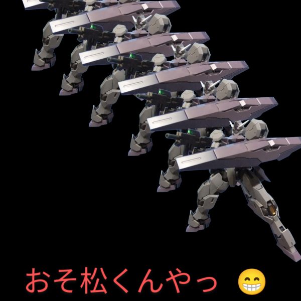 どうも！こんにちは～っ！G太郎です♫昨日の続きで「積みプラ崩しでパチ組」のルブリスソーンとルブリスウルを加えての「ガンヴォルヴァ」の２バージョン！とネタで作っていた？画像です😅（3枚目）