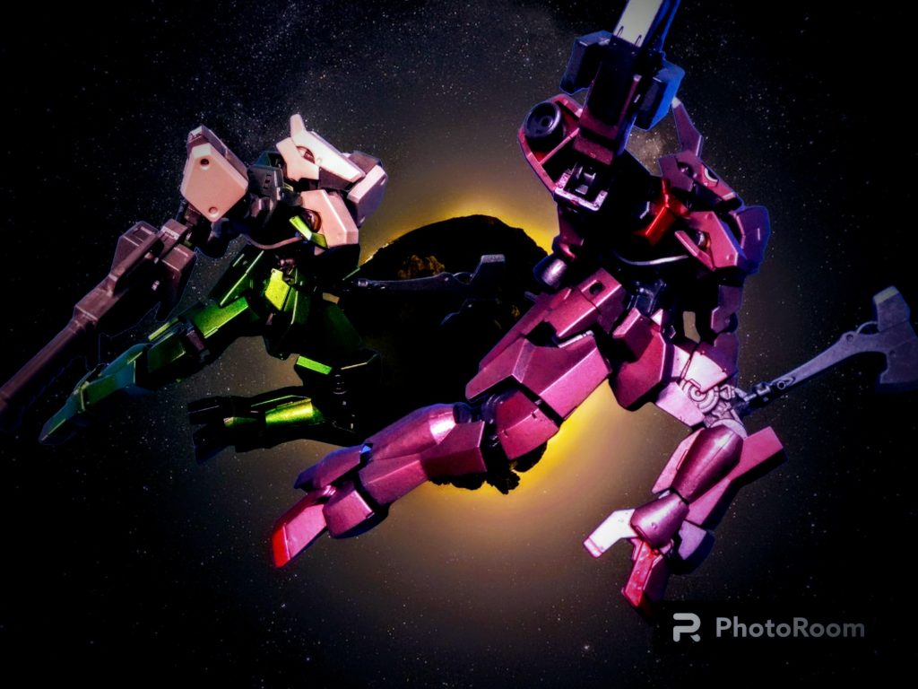 ことらのグレイスは左の機体の塗装してアキヒロの専用機の「流星号」としているので劇中で二機並ぶことは無いので「if」という事でご了承下さい😁