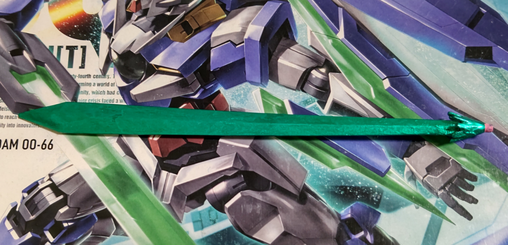 ケラウノス ハイパービームソード用のエフェクトガンダムブレイカーモバイル内のEXスキルのエフェクトを参考にイージスナイト付属のエフェクトパーツとトライオン3の超咆剣ハイパーミノフスキーの剣部分の組み合わせです