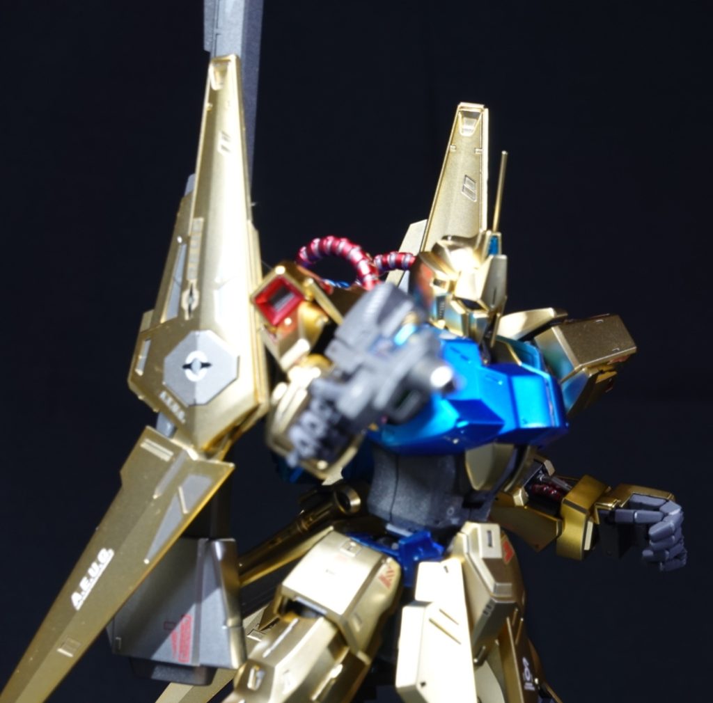 アクションベースも買ったので使ってみましたが、ポージングが難しい。