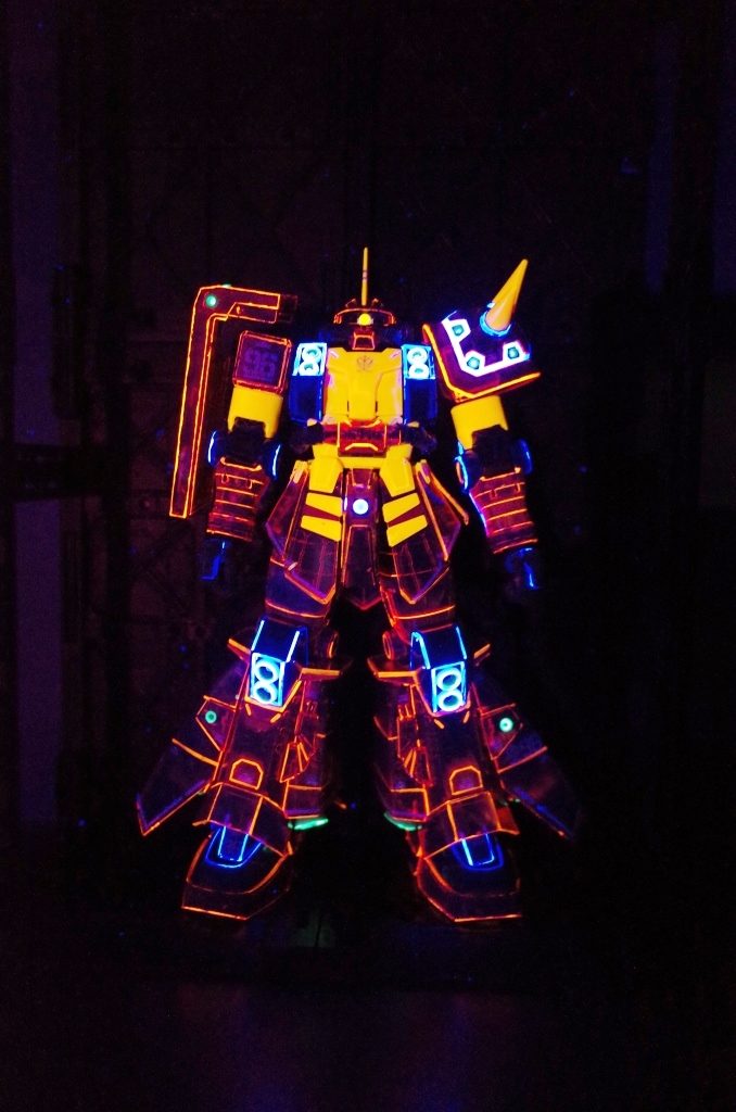 　MG サイコ・ザク (クリアカラー+蛍光塗料)　–6枚目/制作者：だんくら工房・mk戦車