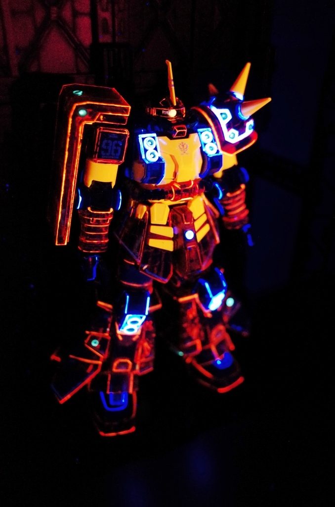 　MG サイコ・ザク (クリアカラー+蛍光塗料)　–7枚目/制作者：だんくら工房・mk戦車