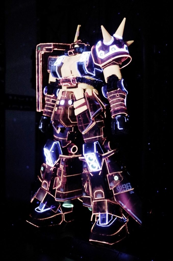 　MG サイコ・ザク (クリアカラー+蛍光塗料)　–9枚目/制作者：だんくら工房・mk戦車