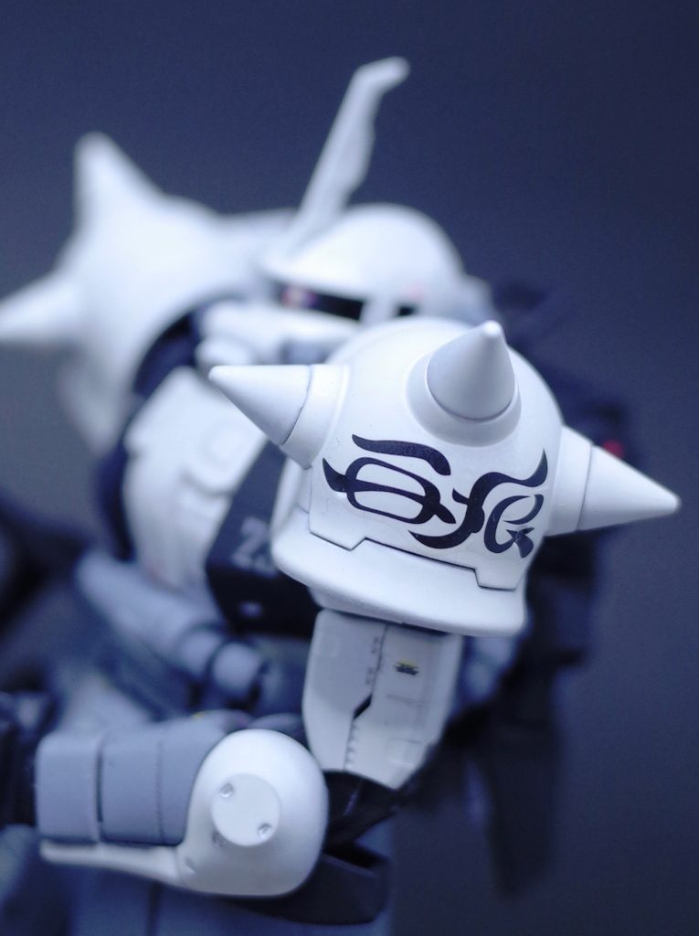 　1/144 RG シン・マツナガ専用ザクⅡ(カスタムタイプ)　–3枚目/制作者：だんくら工房・mk戦車