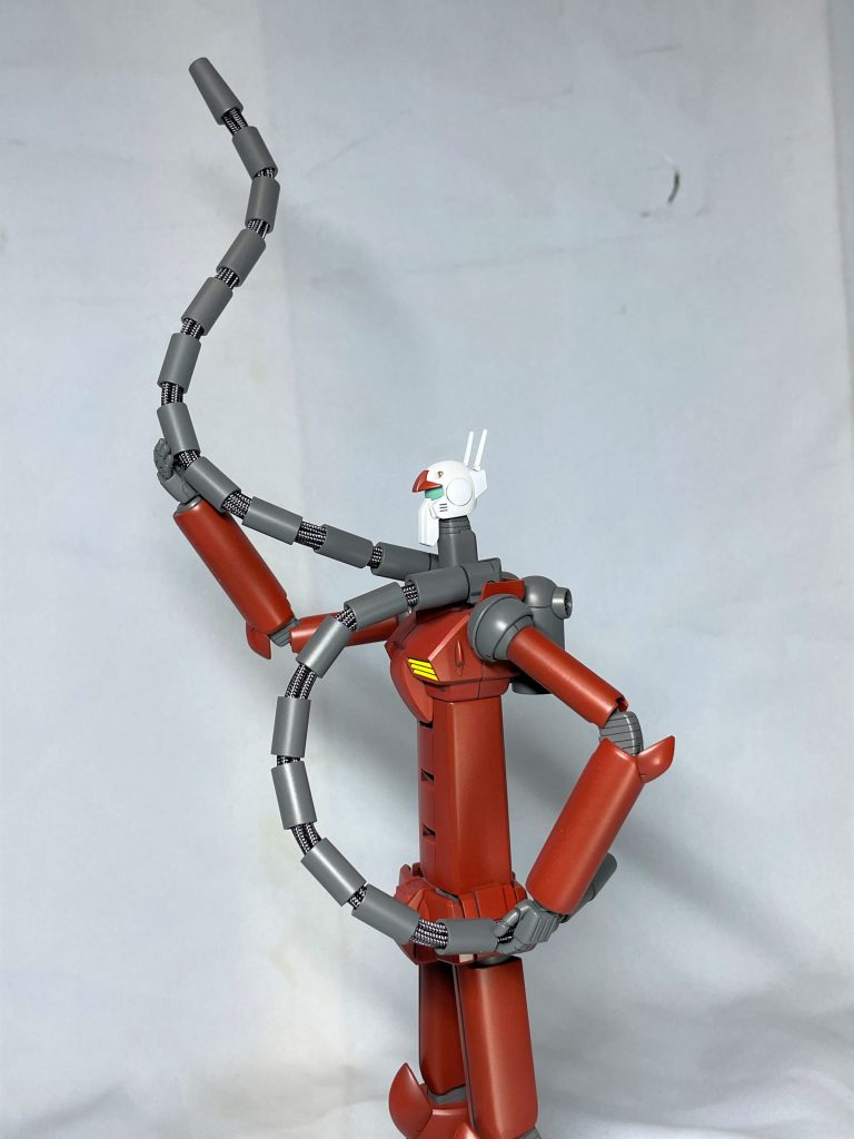 砲身はプラパイプとメッシュワイヤーで延長し、自由に動かせるようにしました。