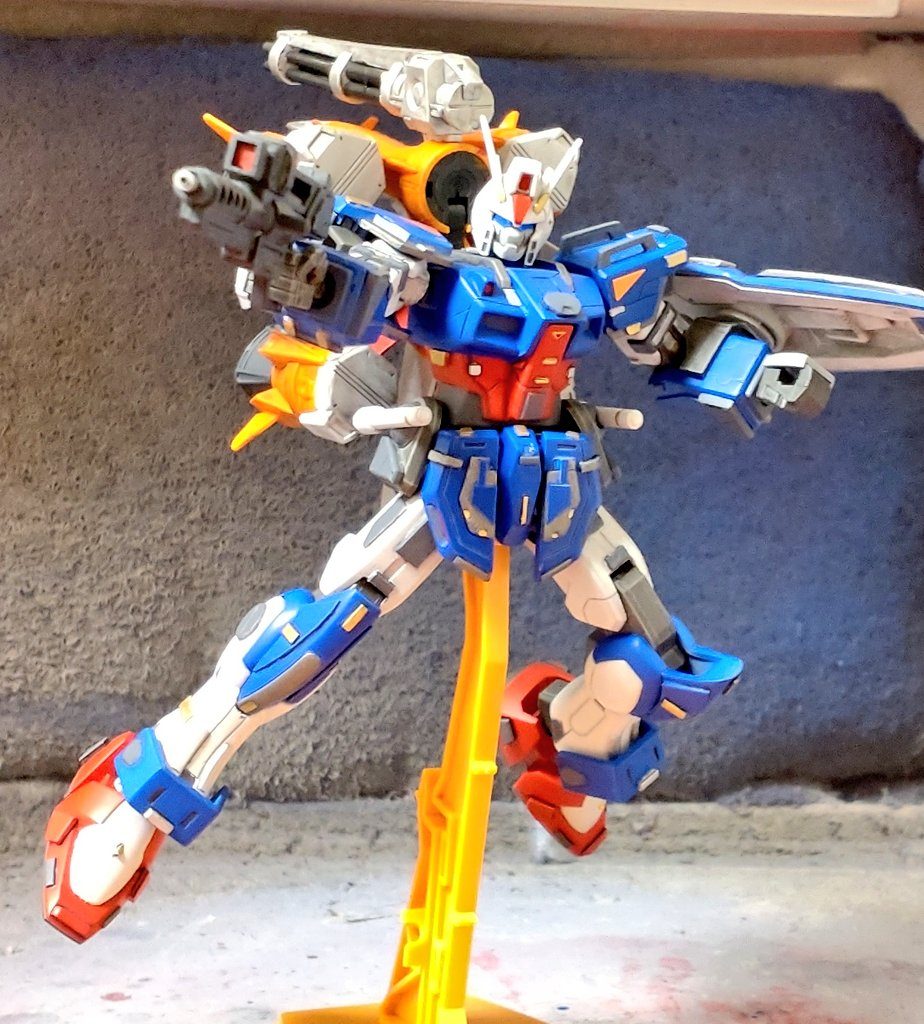 HG 105ダガー＋ガンバレルストライカー–3枚目/制作者：ハリー