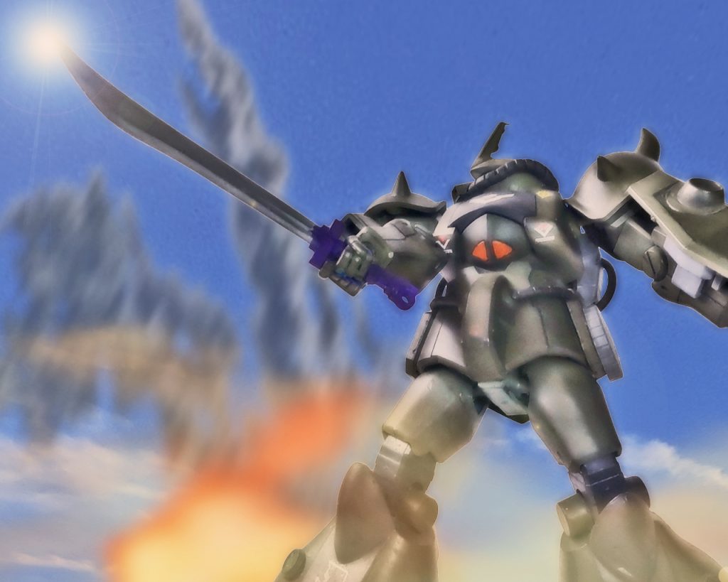 「弾をかなり使ったな‥。ここは切り換えるか」戦車隊が引いて行くのを確認するとオリバーはヒートサーベルを抜く。まだ距離があるが今度はMS3機が近づいている。補給に戻るには時間が足りない。何よりMSの弾薬もほとんど輸送機に積み込んでおり補給も出来て一回が良い所だ。「次がコイツの真骨頂だな」MS-07は元々MS同士の接近戦を主とした機体であり、この07は足元はH型であるが上半身は従来と同じでヒートロッドやシールドはそのまま採用している。高速移動の為に軽量化は必要だが敢えて残し、その重さをバランサーとしているのだ。エイプからツィマットの新型もかなりの重MSと聞く。「パドレス、敵のMSが来るぞ!」「今の隊長となら何が来ても乗り切れますよ!」