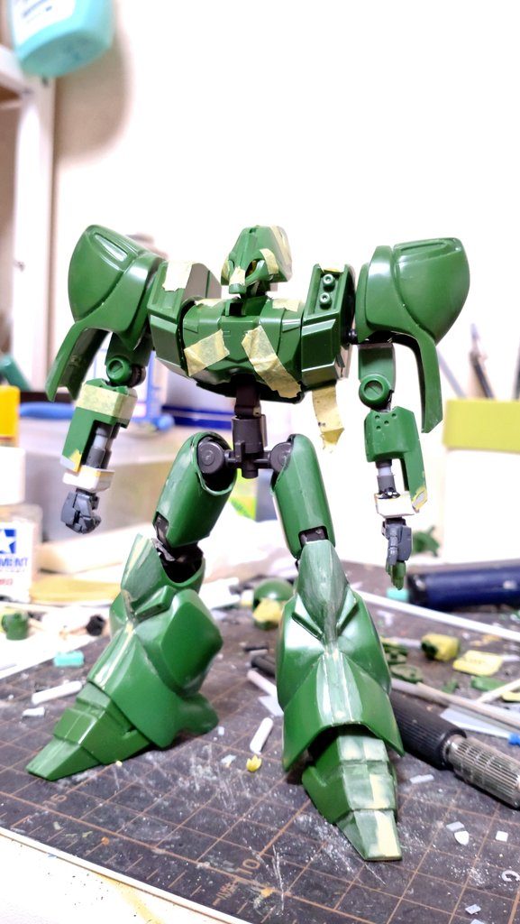 外装の重さに対してフレームの接続に難が出る箇所があったので、今後似た改造をする際の注意点ですね。