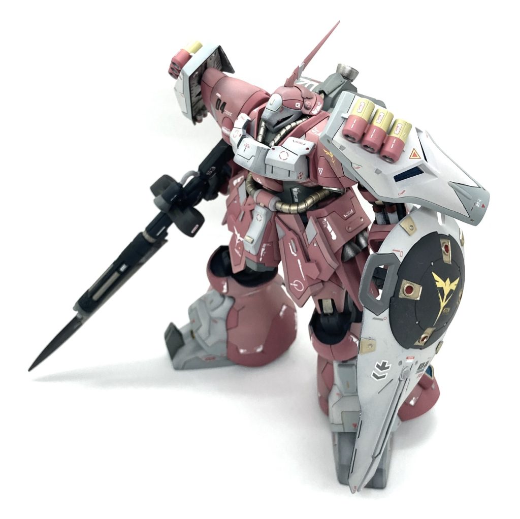 オリジナルはもっと発色が良く、他のモデラーさんはキャンディ塗装が多いですね(^^♪毎度のことながら薄めのカラーリングでまとめました。