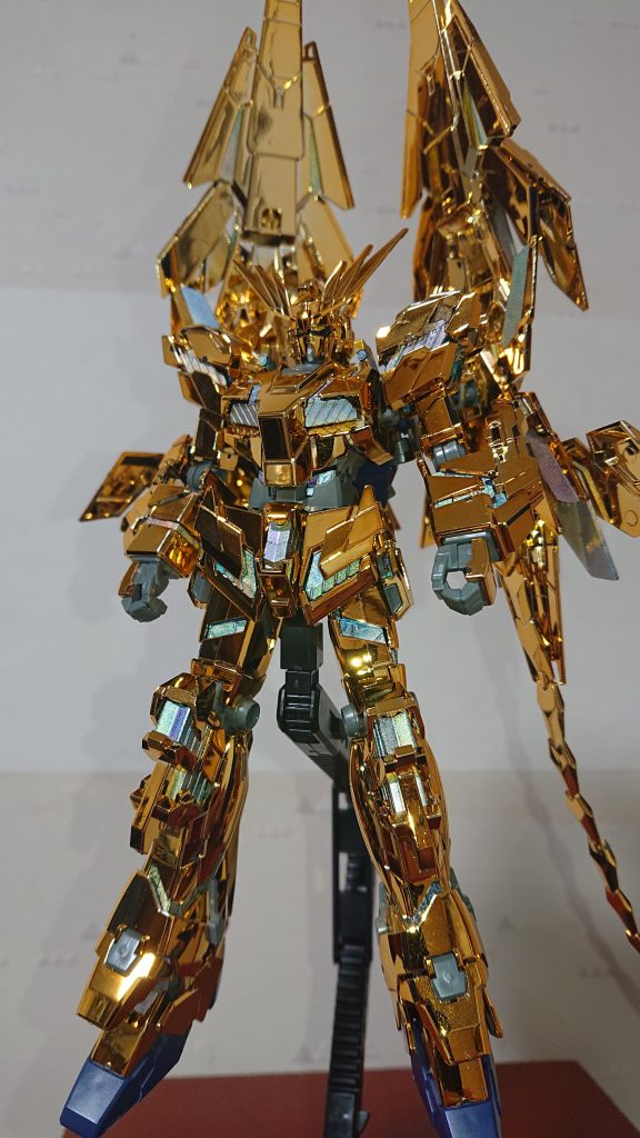 全体を☀️光の当てかたをもっと工夫すればホログラムが目たったかもしれないf(^^;