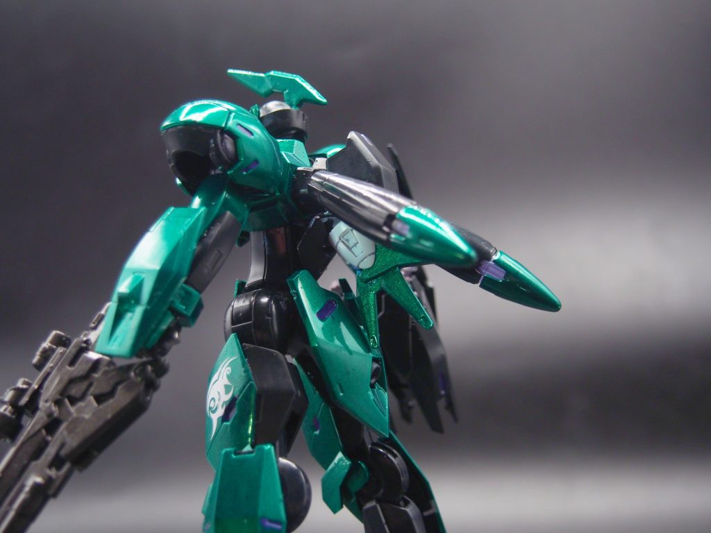 ガンダム・ミカエリス–3枚目/制作者：月城白虹