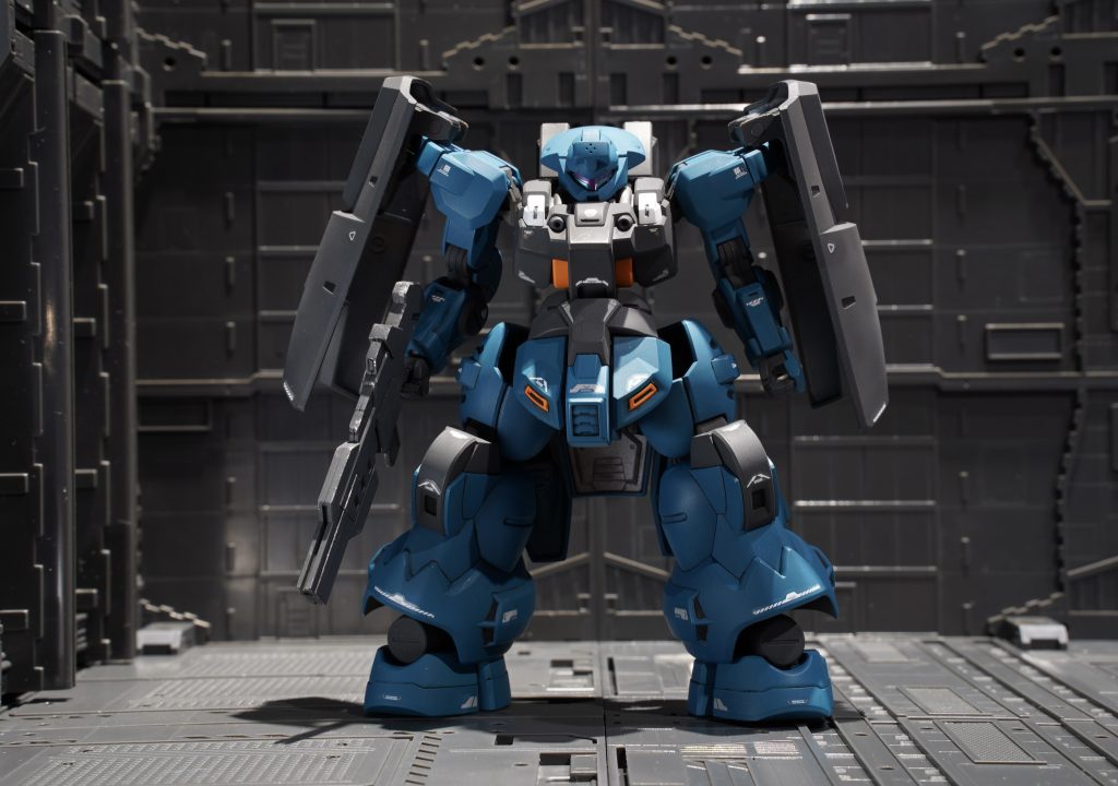 基本的には無改造で、合わせ目消しと既存ディテールに少し手をいれましたが、ほぼ塗装とデカールのみといった感じです。