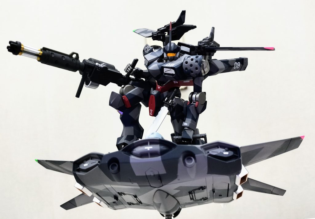 最後に撮った写真をかなりかっこよくできて展示会でも賞を頂いた、自分自身かなり気に入っている作品です。3年ぶりくらいの投稿になりましたが、見てくださった方ありがとうございます。