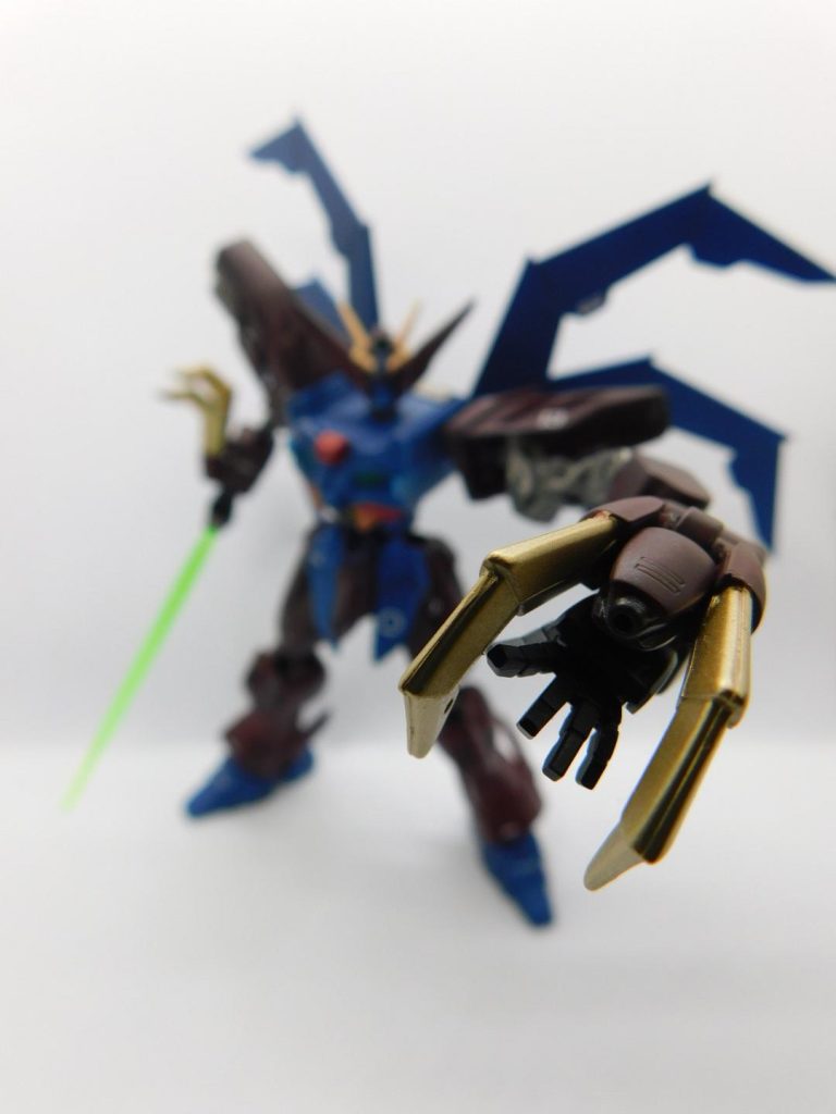 腕も伸び〜る伸びる😺