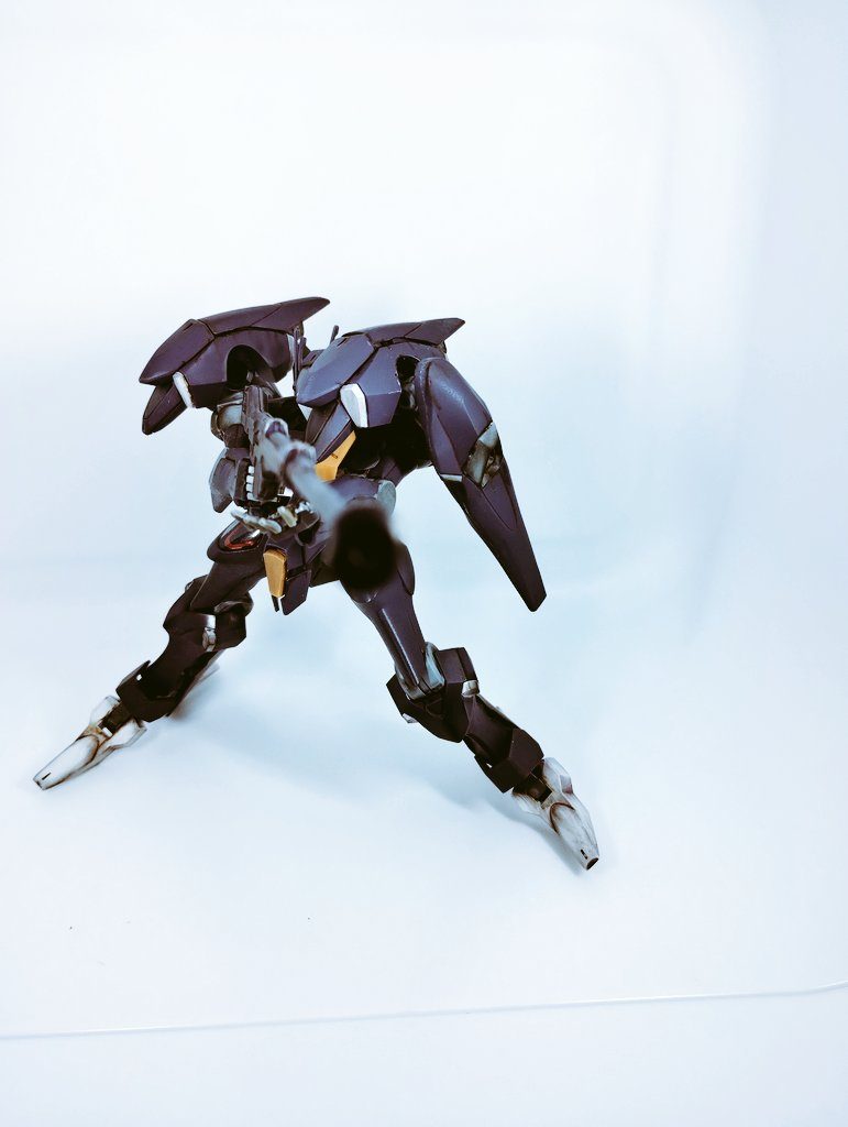 ガンダムファラクト–2枚目/制作者：梵人