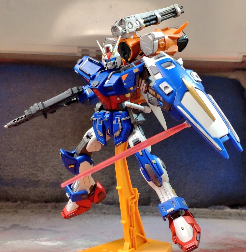 HG 105ダガー＋ガンバレルストライカー–2枚目/制作者：ハリー