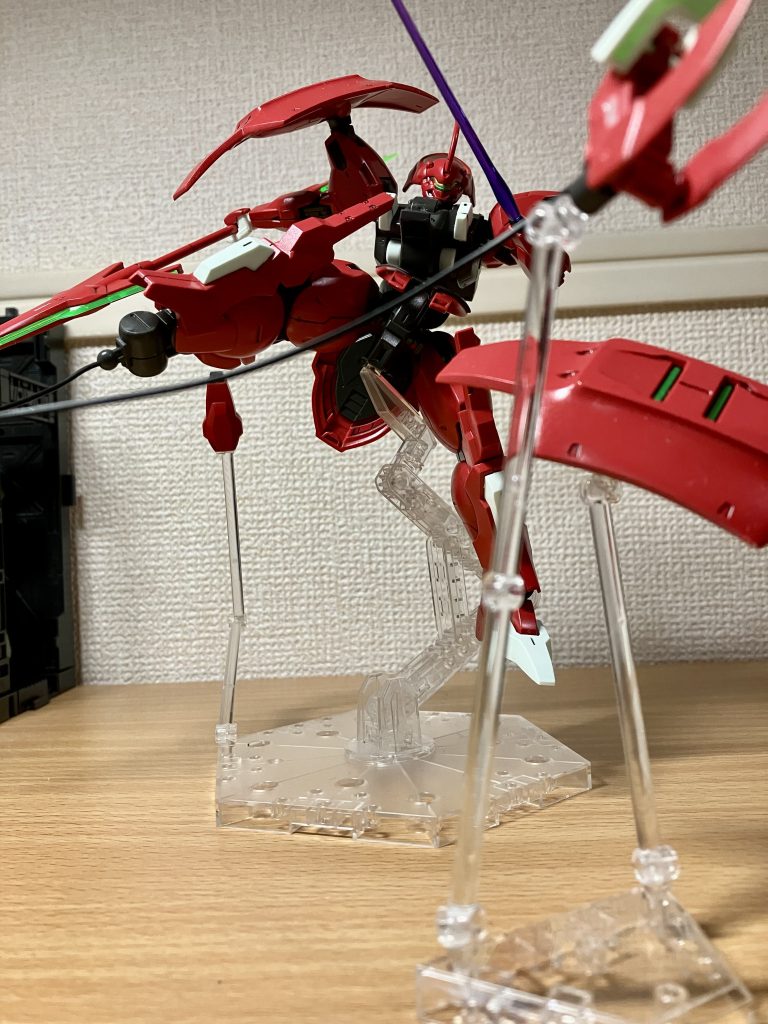 イーシュヴァラにアンビカー、シャクルクロウと見栄えがする武装が目白押しなのに上手く撮影出来なくて苦戦しました…大きい撮影ブースを買えってことですかね…