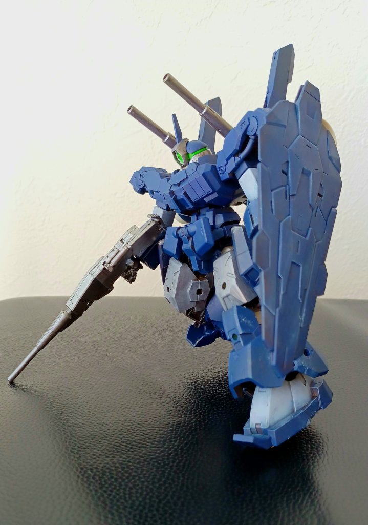 シールドはルブリスからシンプルです