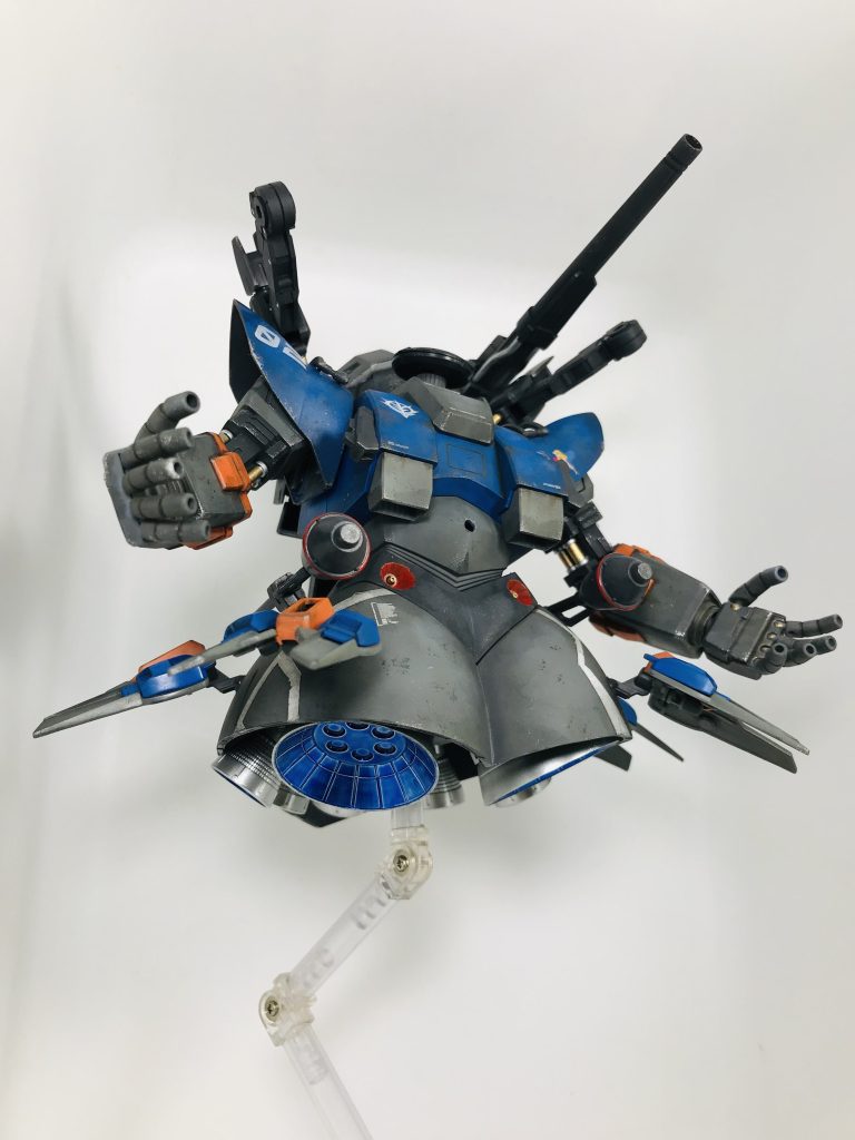 ジオング ラストハルマゲドン仕様余っていた30MMのパーツや、ジャンクパーツを取り付けて…エイリアンマザーに取り込まれ強化されたジオングを演出してます以下 作製工程