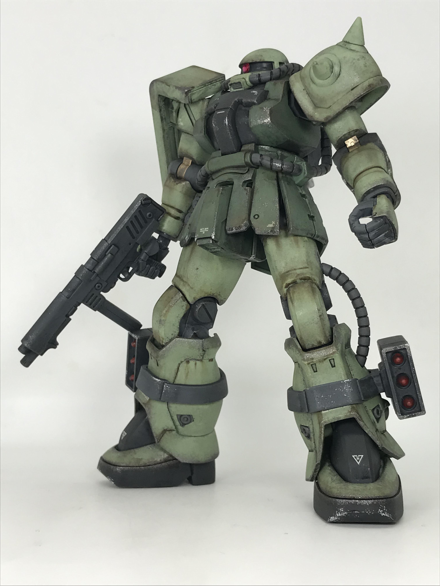 印象のデザイン HG ザク ウェザリング 完成品 ガンプラ 全塗装