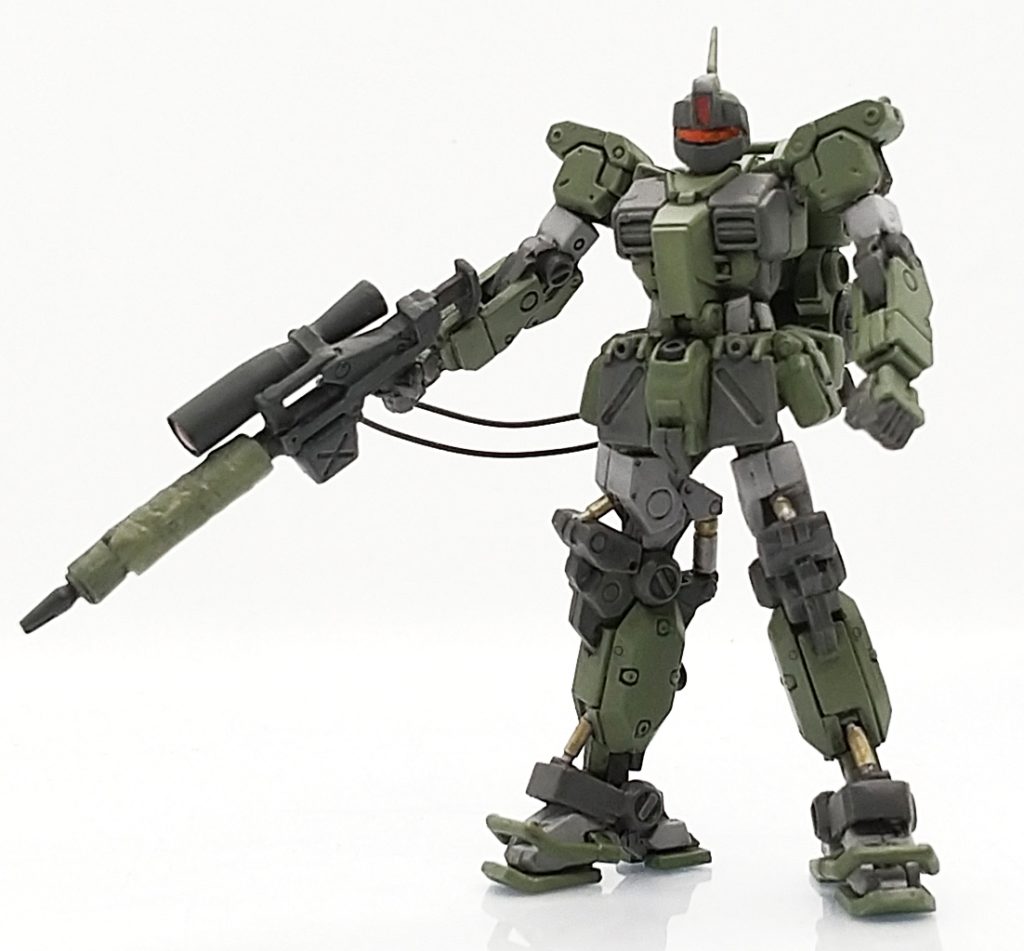 出来の良いキットですが素立ちポーズは少し硬い印象?、しかし股関節にハの字加工を施したプロポーションはなかなかかっこよくアレンジの効いたデティールが一層際立ちます。