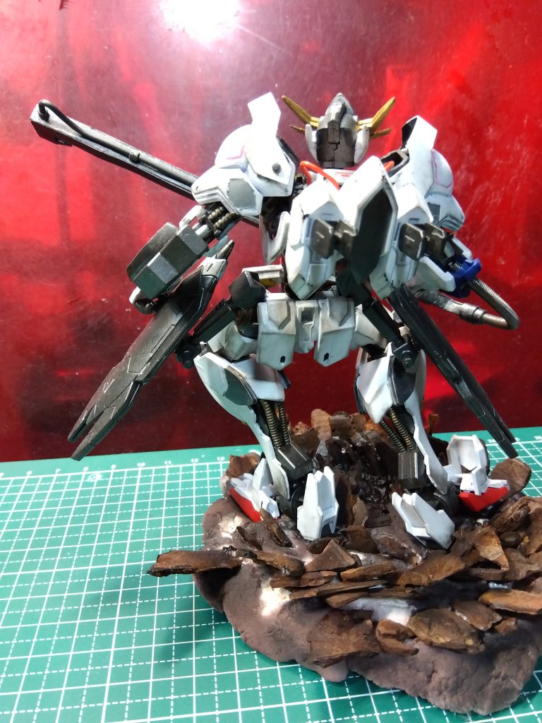 後ろからも一枚     ベースがしっかりと塗装できていませんね😟